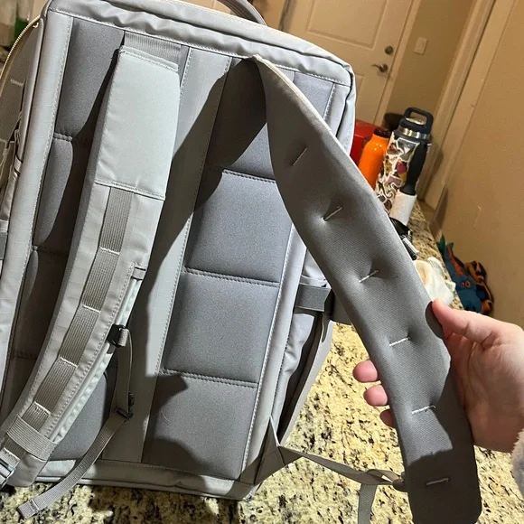 The North Face Base Camp Voyager Backpack 26 L - Picture 7 of 11